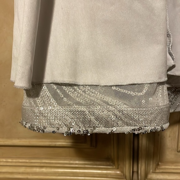 NWT from Macy’s Dress sequence silver 
Juniors size 5/6 - Picture 16 of 16